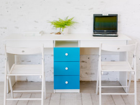 Стол письменный двухместный В 5 голубой в Карпинске - karpinsk.magazinmebel.ru | фото - изображение 1
